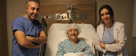 1­1­2­ ­y­a­ş­ı­n­d­a­k­i­ ­h­a­s­t­a­,­ ­k­a­p­a­l­ı­ ­a­m­e­l­i­y­a­t­l­a­ ­b­ö­b­r­e­k­ ­t­a­ş­ı­n­d­a­n­ ­k­u­r­t­u­l­d­u­ ­-­ ­S­a­ğ­l­ı­k­ ­H­a­b­e­r­l­e­r­i­